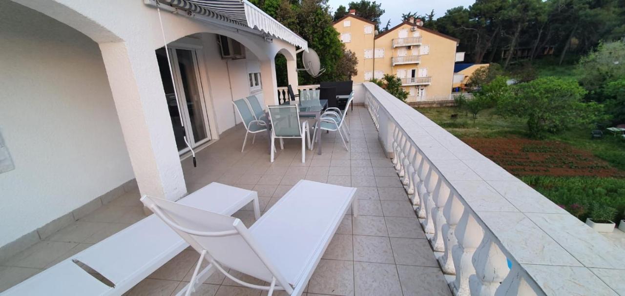 Casa Blanca, Biograd Na Moru Apartment Exterior foto