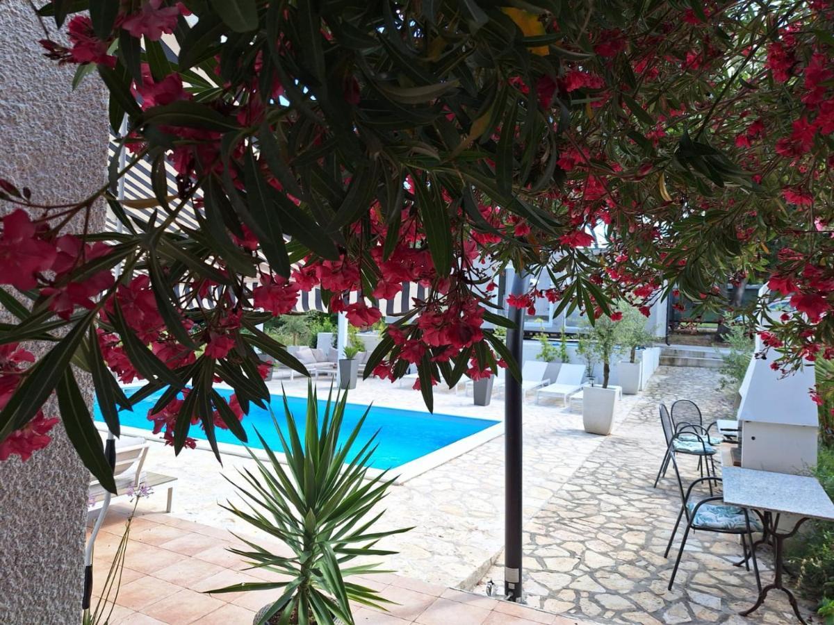 Casa Blanca, Biograd Na Moru Apartment Exterior foto